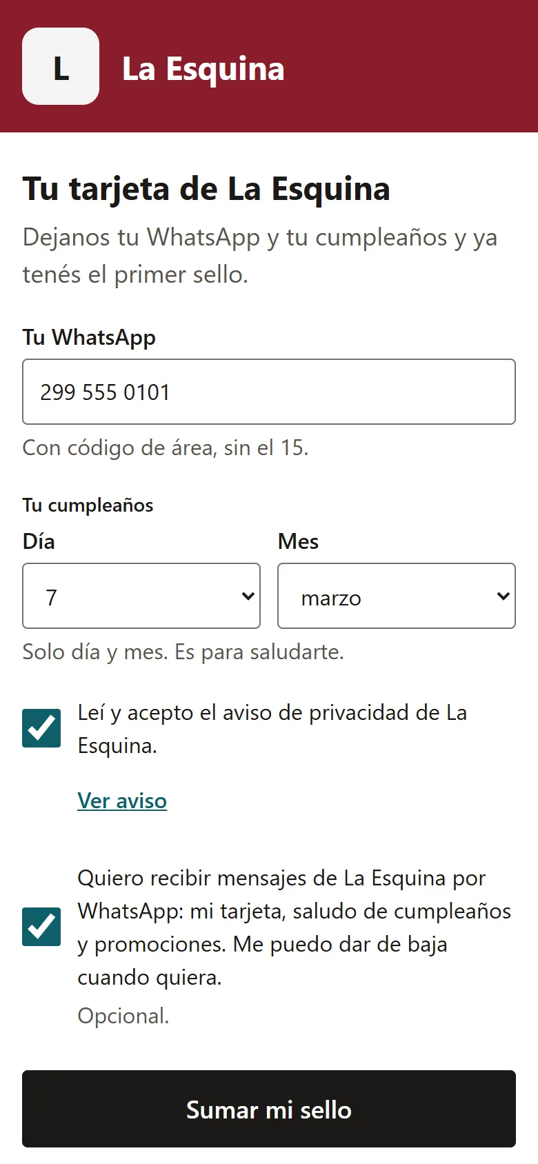 La pantalla que ve el cliente la primera vez: el formulario con su WhatsApp, su cumpleaños y el aviso de privacidad, completo y listo para enviar.